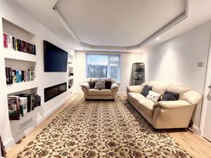 Photo 24- click for photo gallery